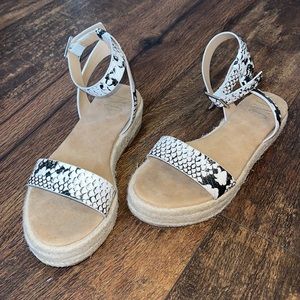 Women’s snake print platform sandals